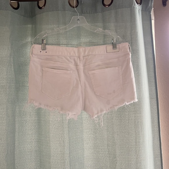 Express Low Rise Shortie White shorts - Picture 2 of 4